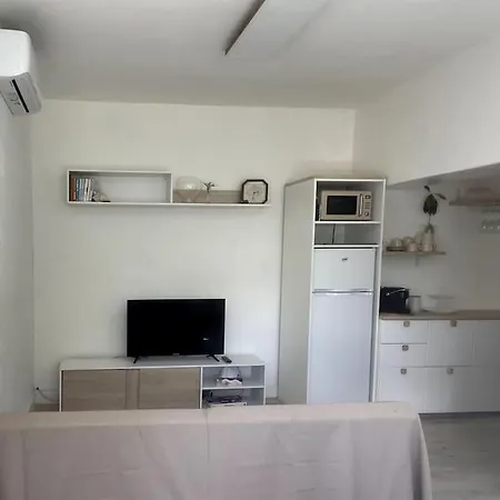 Villavittorio וילה *